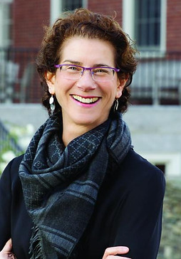 Headshot Lisa Lahey