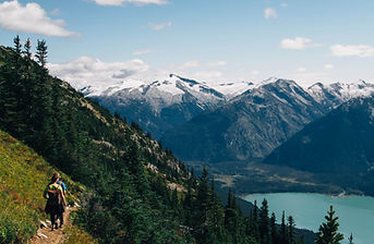 自然にハイキング