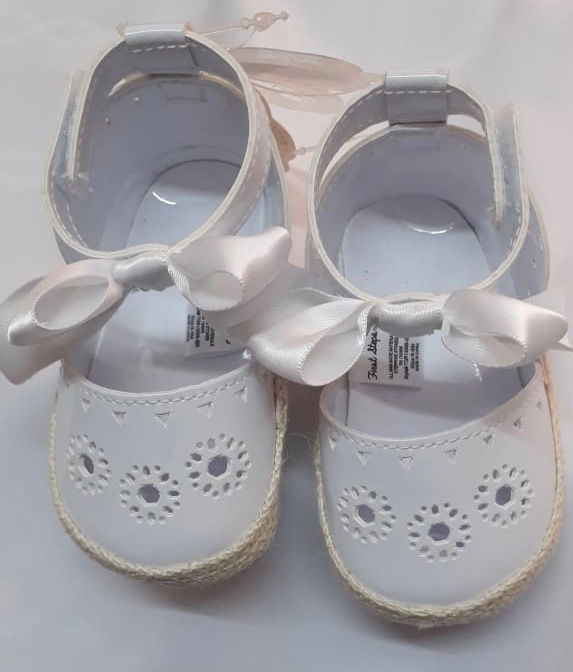 Thumbnail: Semiformal bow strap slipper shoe