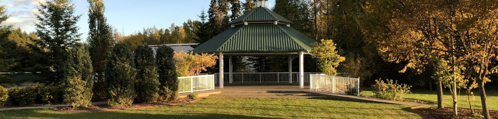Image of the outdoor gazebo at Clymont Hall