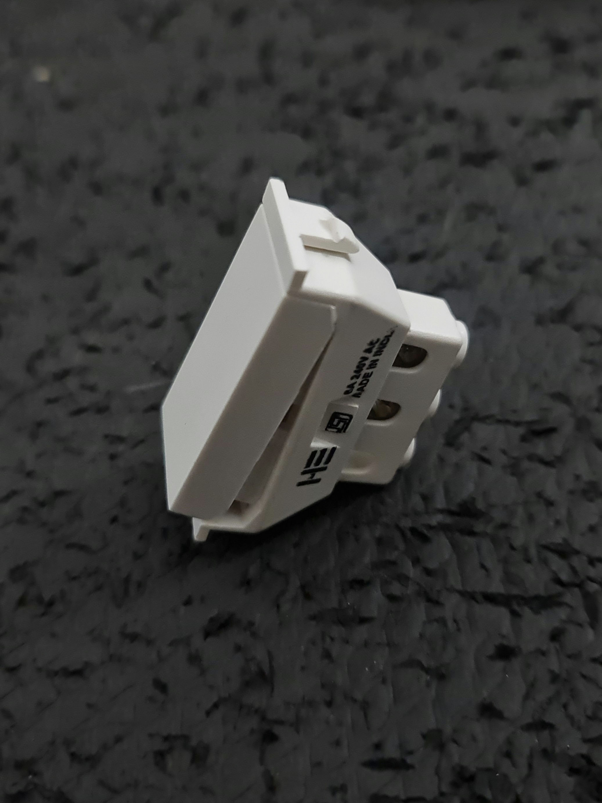 HE 6A 1-WAY SWITCH (SUMO)