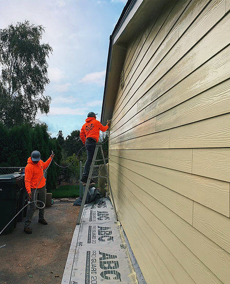 Professional painting services for exterior siding in Salem, Oregon