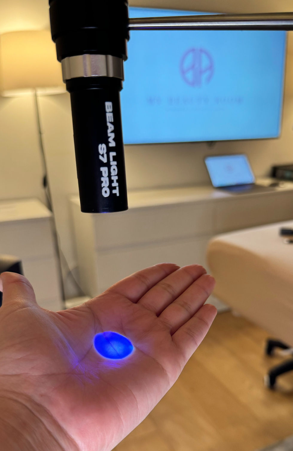 Omscholing: traditionele lijm naar UV-lijm Systeem - OPLEIDING