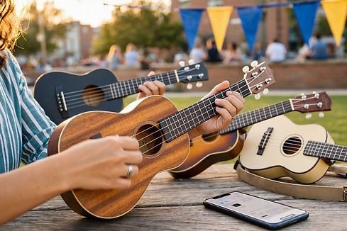 interesting_ukulele_picture_for_social_uke_website-3.jpg