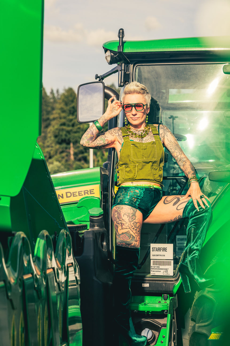 Model Tammy Rose - John Deere Print Photo Shoot