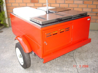 Thumbnail: 207TCP Hot Dog Tow Cart Deluxe (Propane)