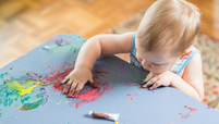 ¿A qué edad se empieza a desarrollar la creatividad? Guía por etapas y 5 consejos