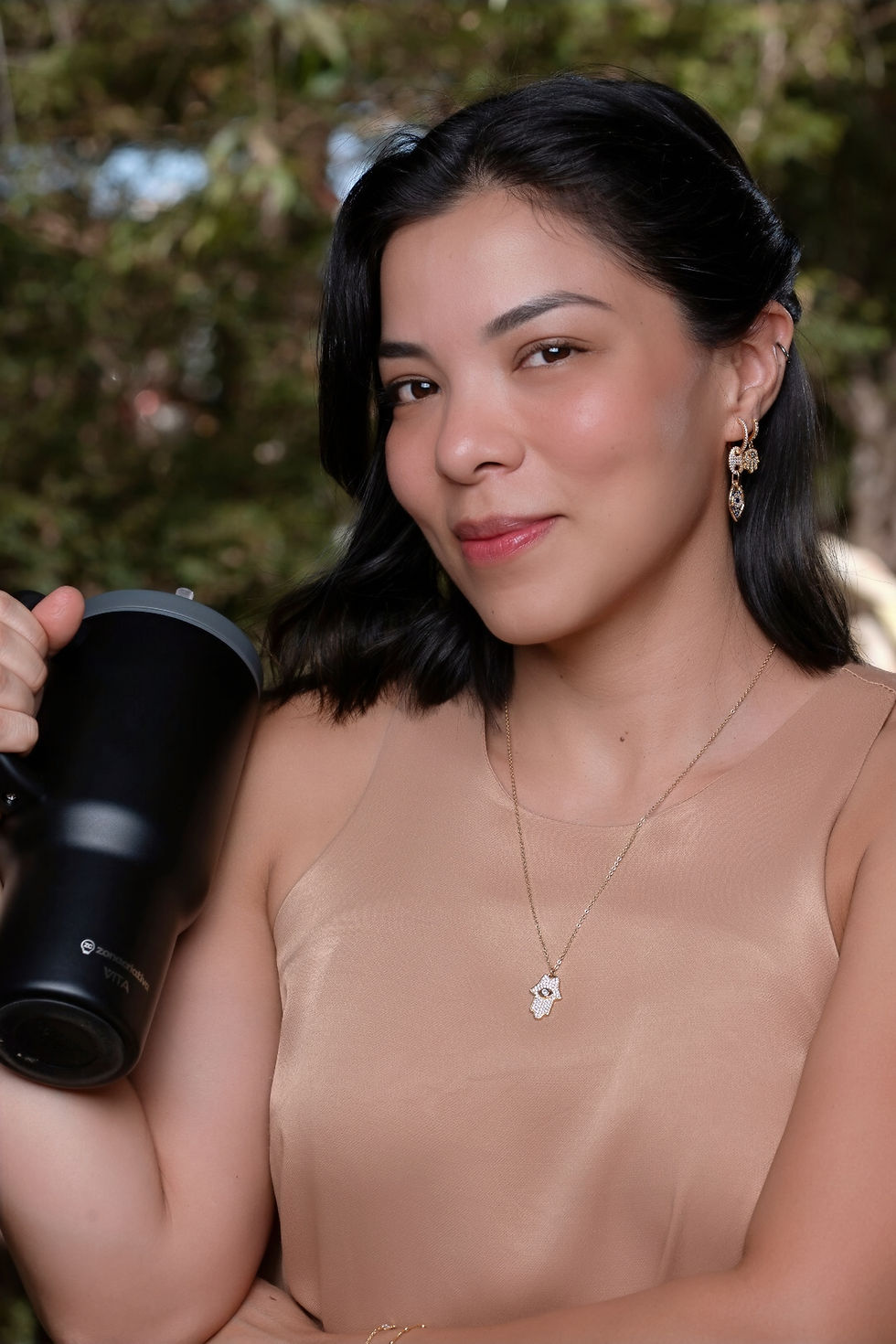 Composição com Colar Longo Mão de Fátima