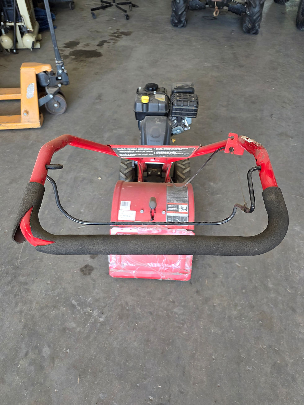 handlebar/control bar of push tiller