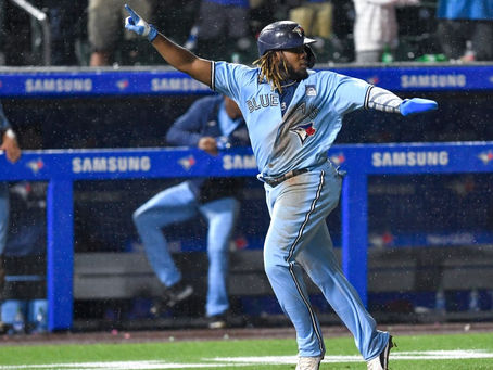 Em partida emocionante, os Blue Jays anotam walk-off na nona entrada e vencem Marlins