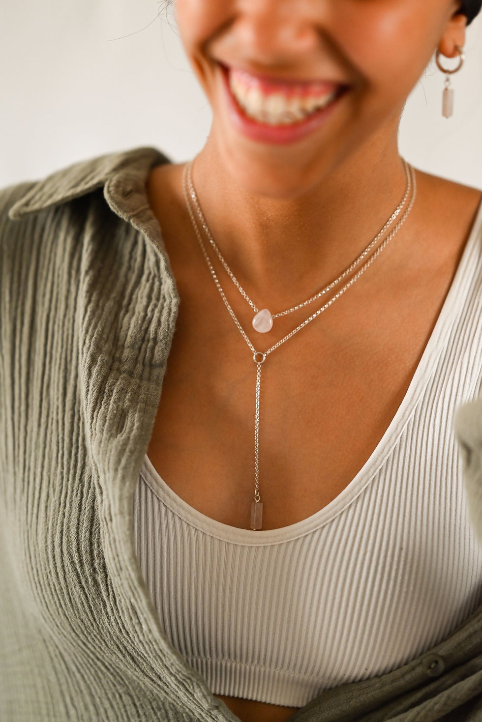 תמונה ממוזערת: Rose quartz drop necklace