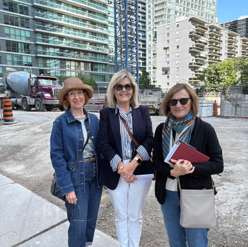 Stephanie Smyth MPP (centre) with Geri Berholz (l) & Miria Ioannou ®