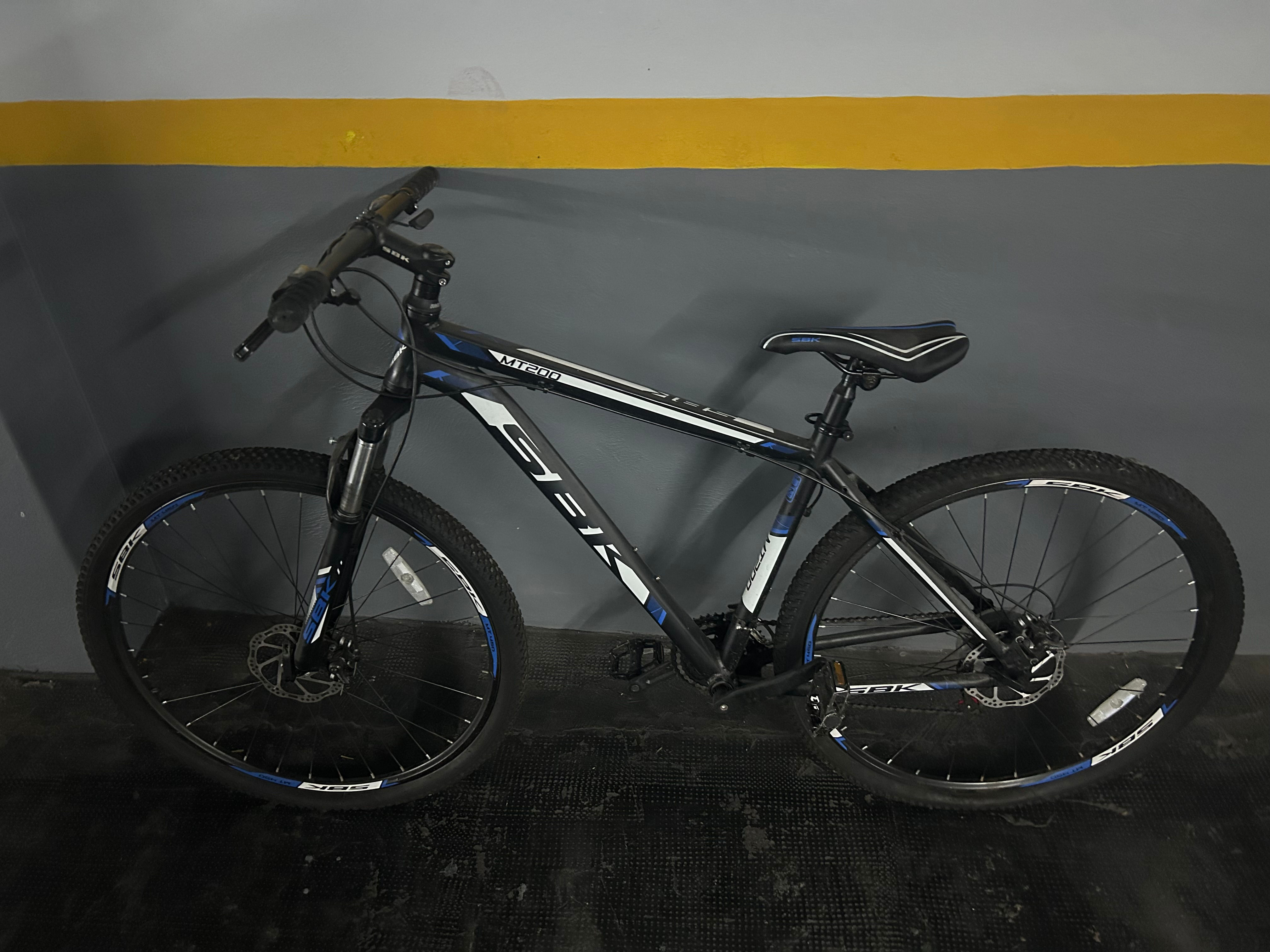 Bicicleta SKB MT200