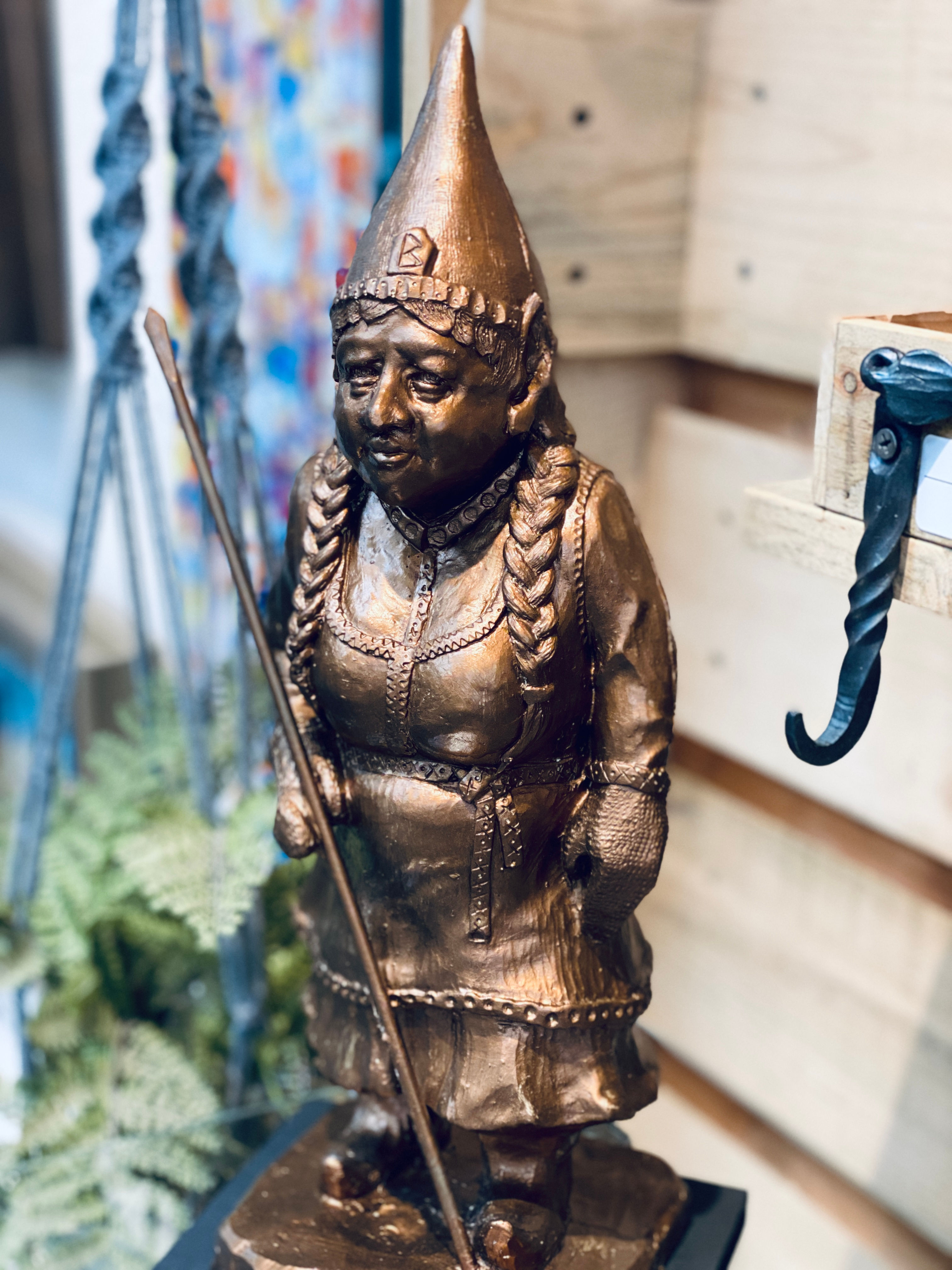 Gudrun Single Color Gnome