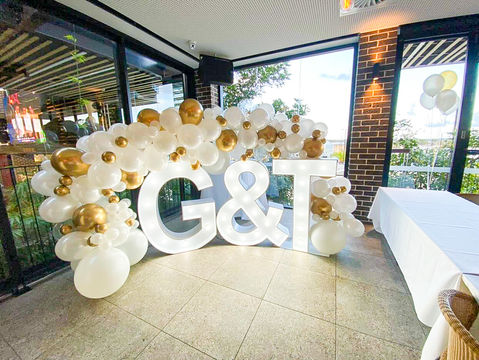 Iconic 120cm "G&T" Letter Lights
