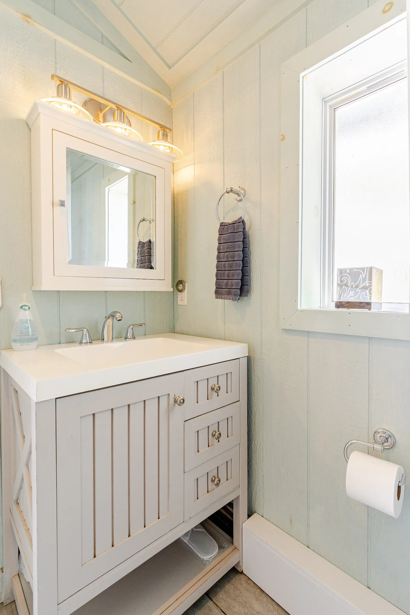 cute washroom space in small lake house