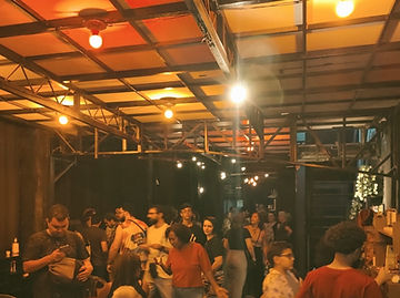 Foto do espaço de convivência também disponível para a realização de eventos