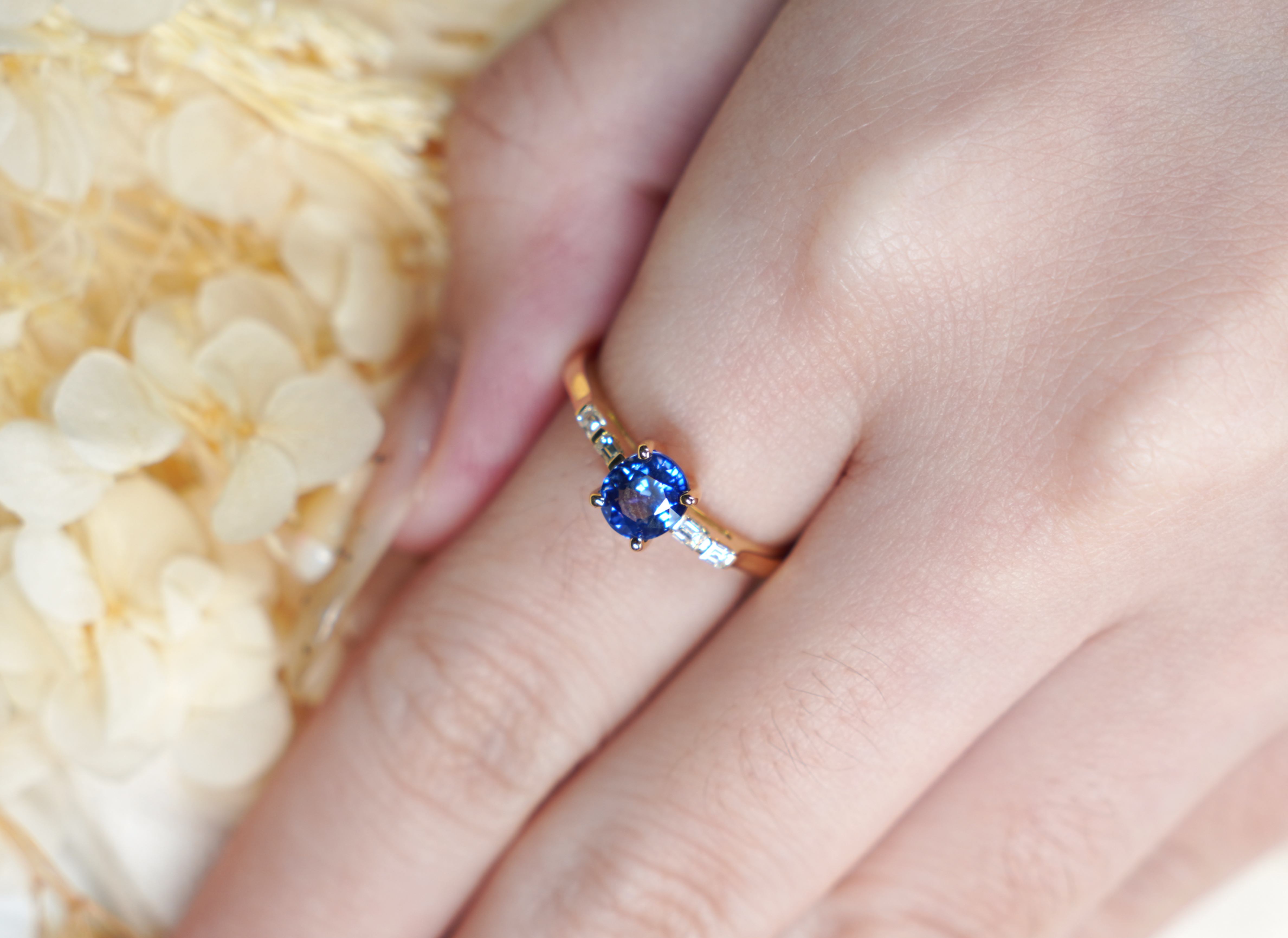 18k Solid Gold Blue Sapphire Ring