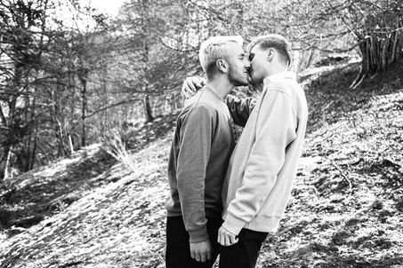 Séance photo de couple en extérieur, Auvergne Cantal Lozère Aveyron Puy-de-Dôme