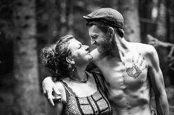 Shooting photo de couple en extérieur, Auvergne Cantal Lozère Aveyron Puy-de-Dôme