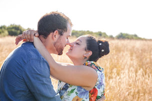 Shooting photo de couple en extérieur, Auvergne Cantal Lozère Aveyron Puy-de-Dôme