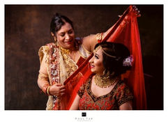 Hindu-wedding-photographer-paul-tak bride and mother