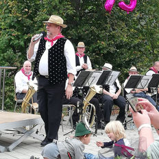 2021_LBM_Wir feiern_036.jpg