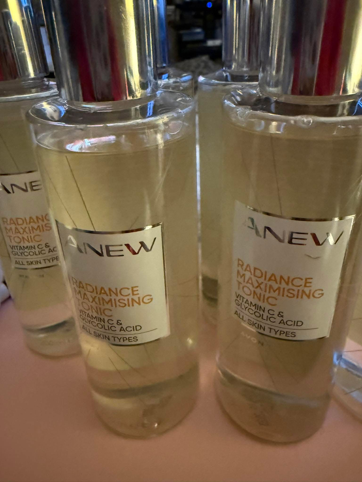 Anew Radiance Maximising Tonic Vit c