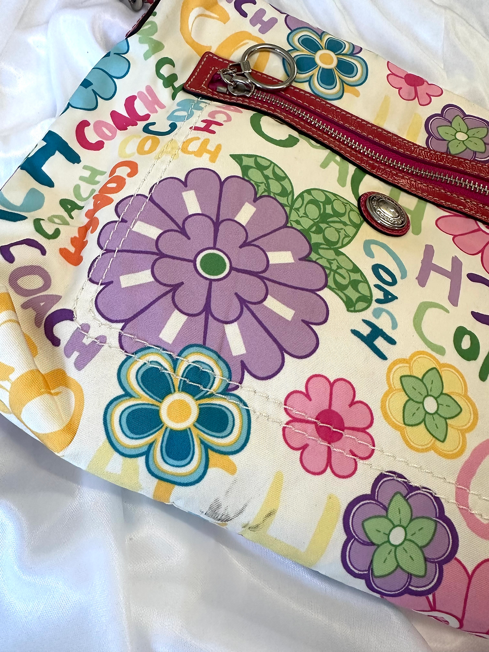 Thumbnail: 00s Coach Daisy Poppy Floral Multi Coloured Nylon Crossbody Bag