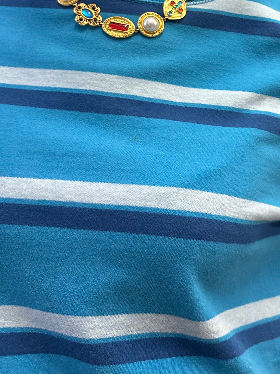 ภาพขนาดย่อ: 90s Tommy Hilfiger Blue & White Striped Long Sleeve Tee
