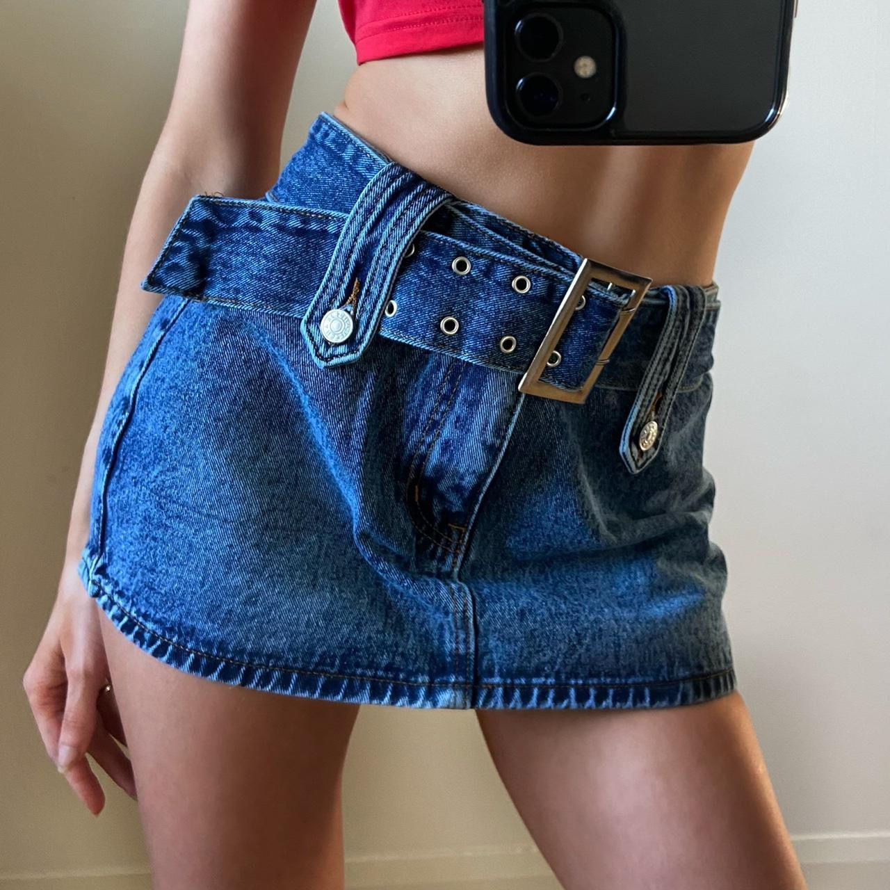 Y2K Style Mid Denim Mini Skirt with Buckle Belt