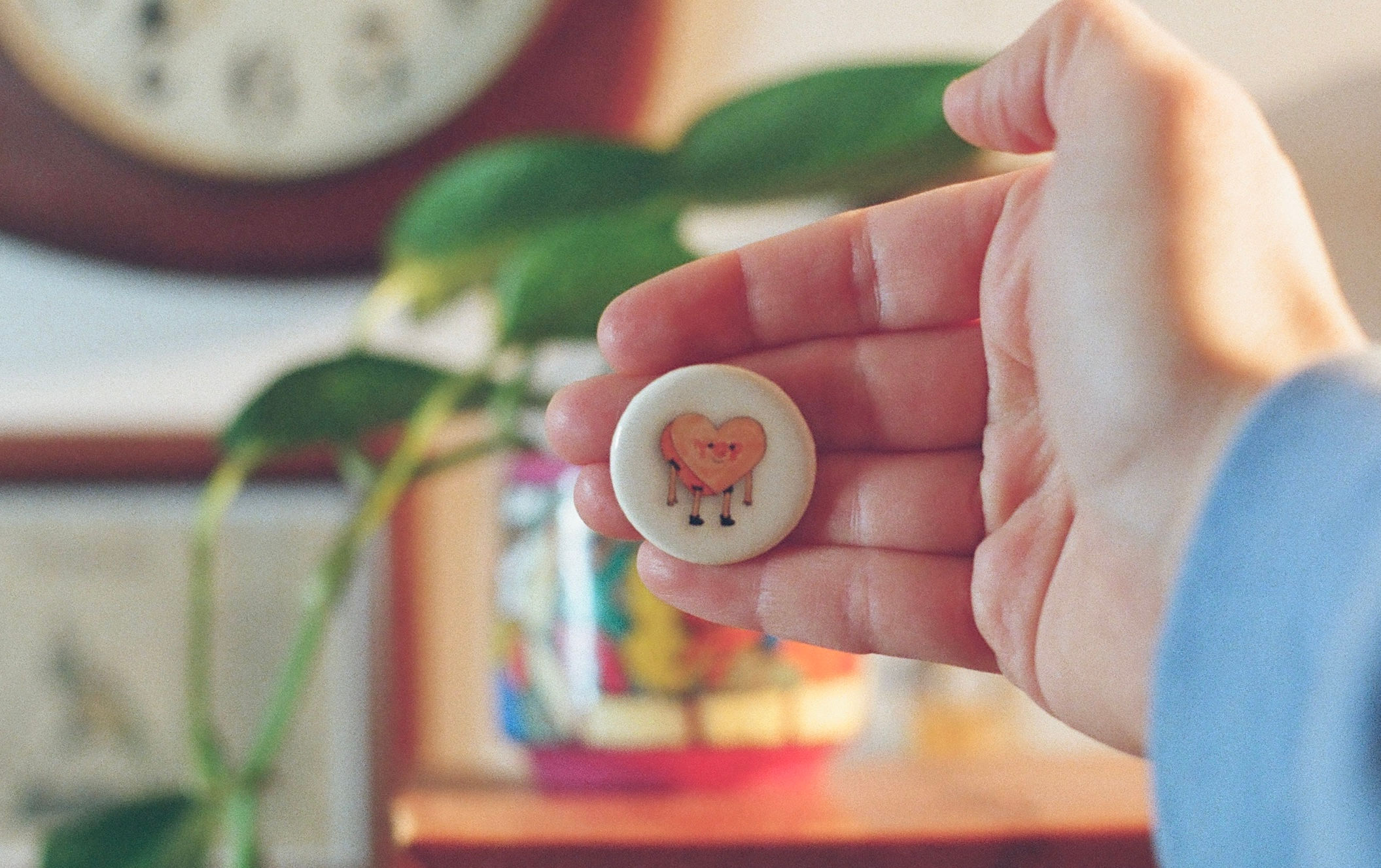 top heart - mini pin