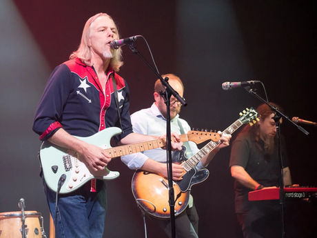 "The Dark Ages": Dewey Kincade shows remarkable artistry in the vivid new album. 