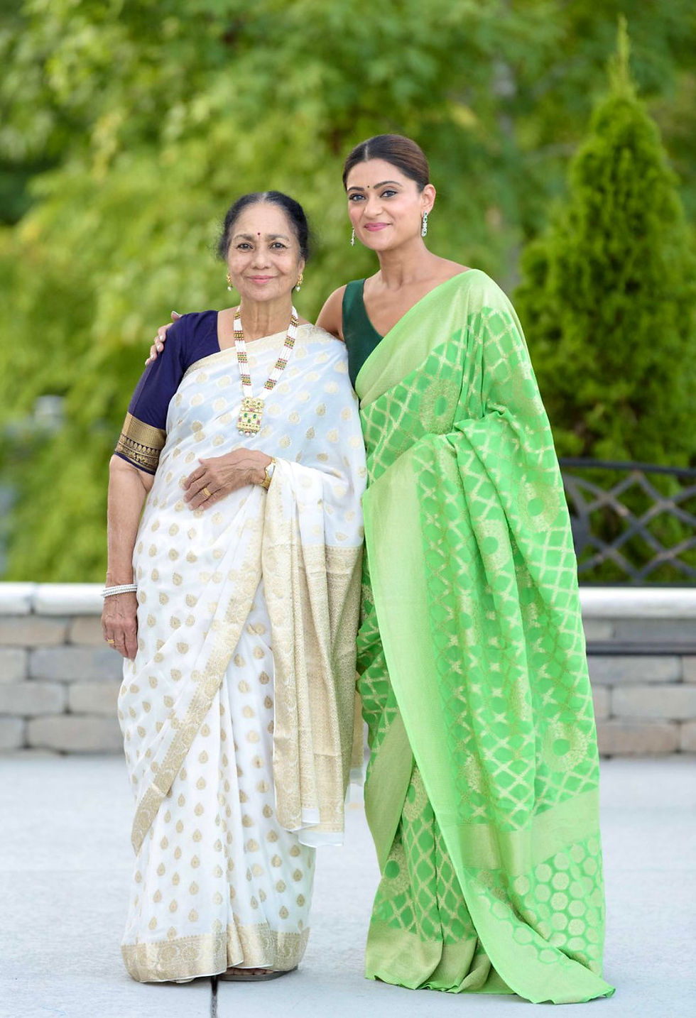 Thumbnail: WHITE GEORGET SAREE ITEM 140