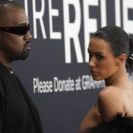 Kanye West et Bianca Censori : “Chaque folie qu’il imagine, elle y gagne des millions”, révélations sur un couple hors normes