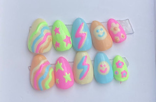 rainbow nails