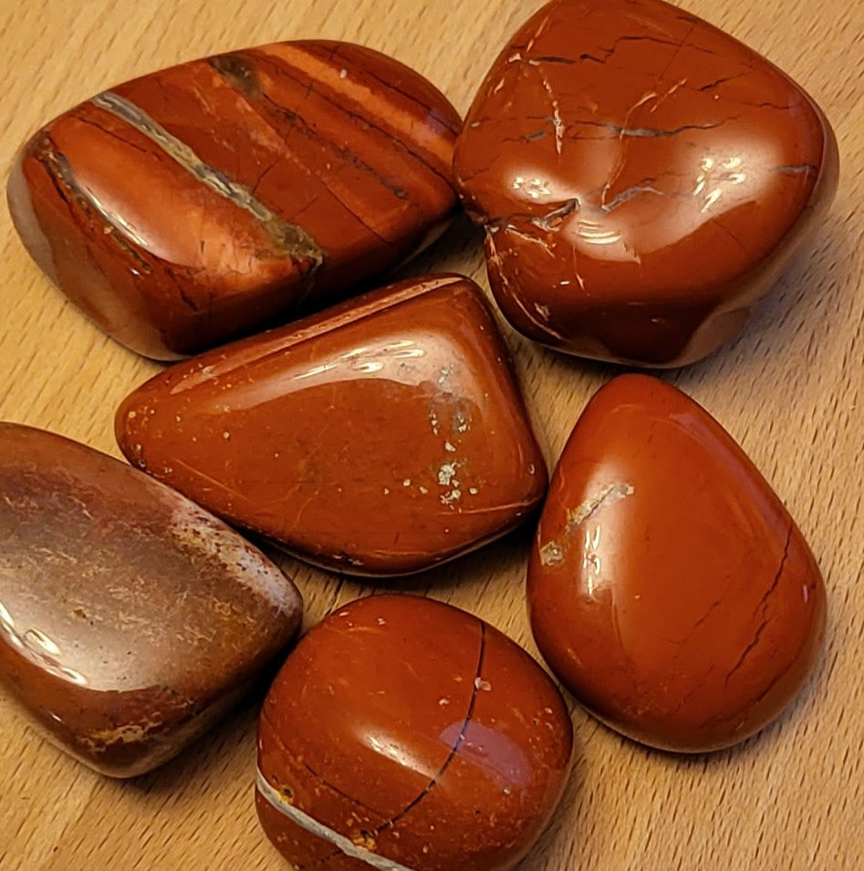 Red Jasper Tumbles/Cubes Medium