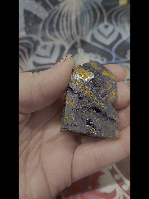 Thumbnail: Azurite Tower Small