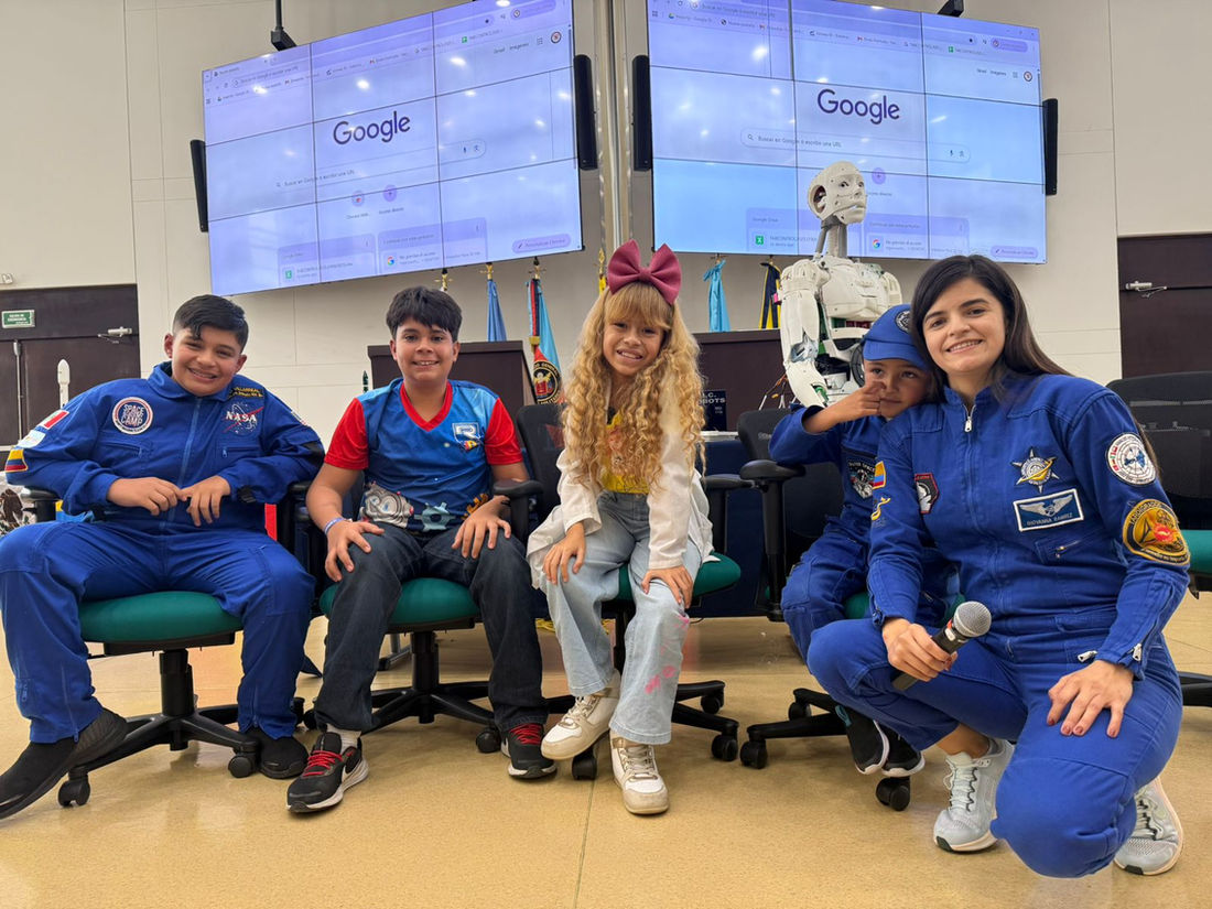 Estudiantes de RoboKids en competencias de robótica
