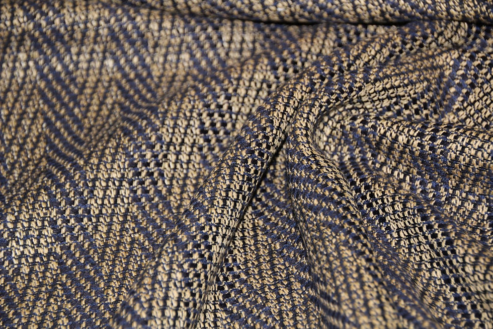 Thumbnail: Blauw-beige tweed met visgraatmotief- €56/m