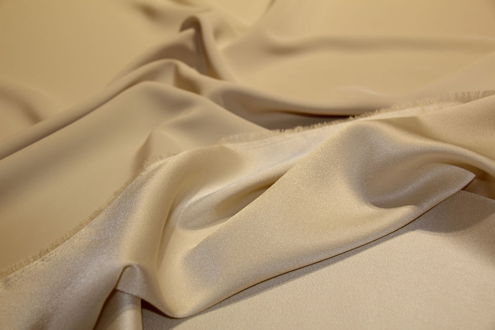 Thumbnail: beige, lichtvloeiende stof - €31,9/m
