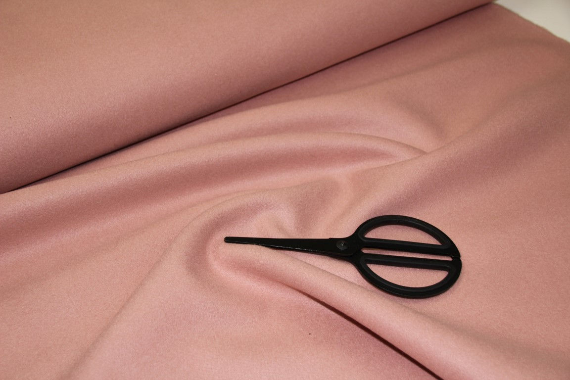 Roze, wollen mantelstof - €35/m