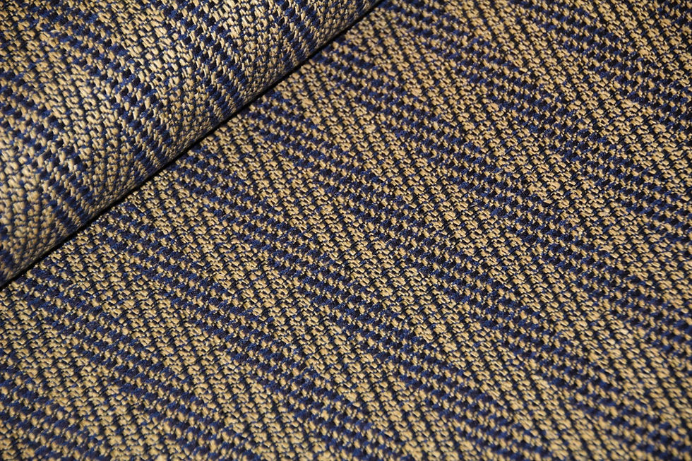 Thumbnail: Blauw-beige tweed met visgraatmotief- €56/m
