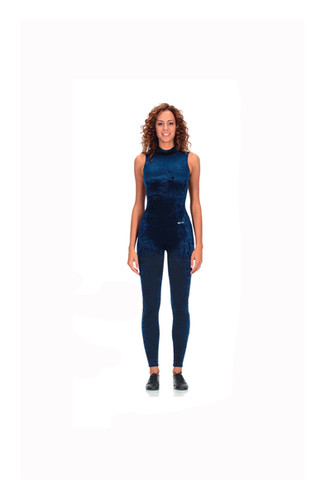 Body Danza con Collo Alto in Velluto: Eleganza e Raffinatezza Body Danza con Collo Alto in Velluto: Eleganza e Raffinatezza