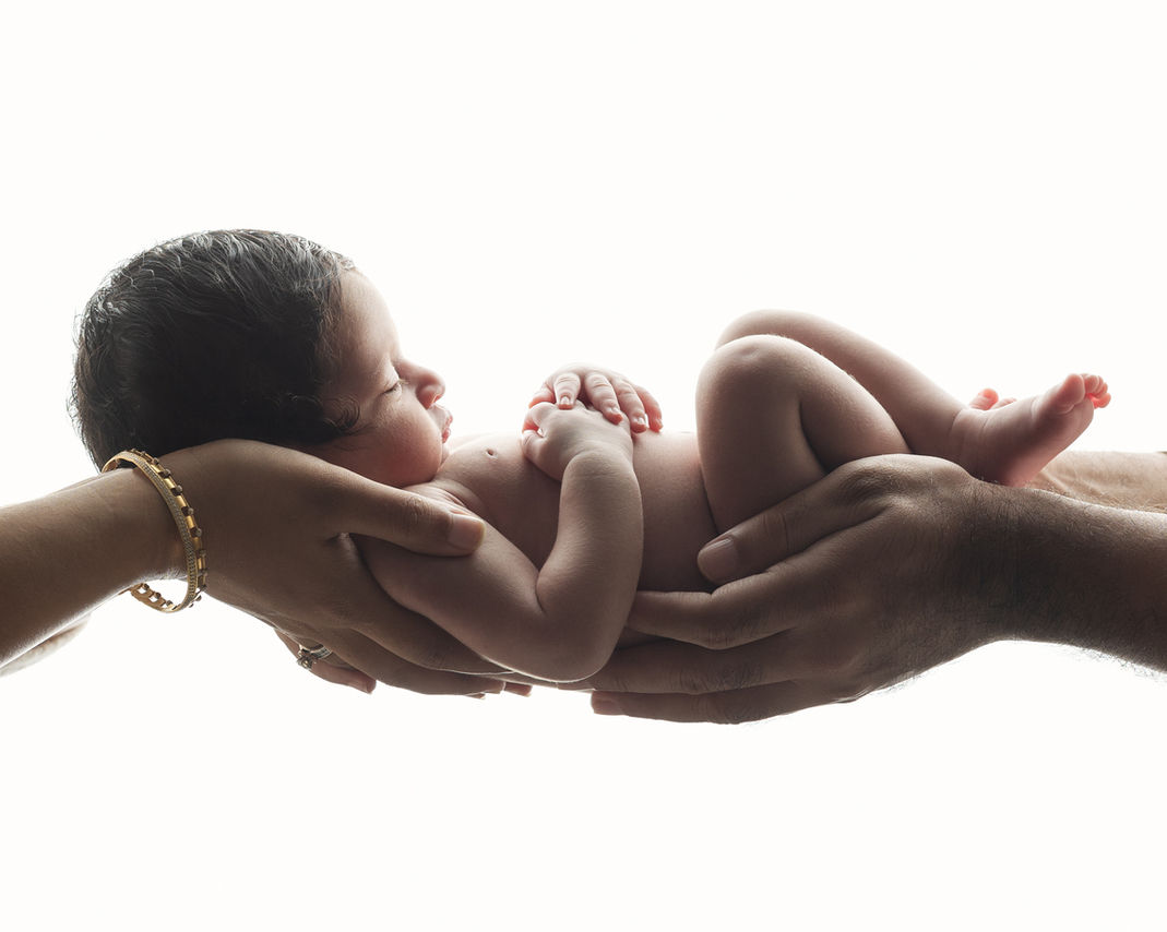 High-end newborn photography with a luxury feel by Aagam Photography, based in Bengaluru