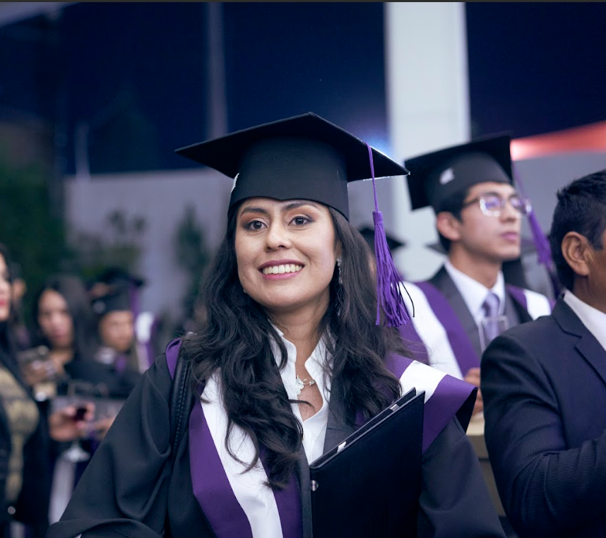 CEREMONIAS DE GRADUACIÓN DE LA FACULTAD DE CIENCIAS DE LA EMPRESA - UNIVERSIDAD CONTINENTAL