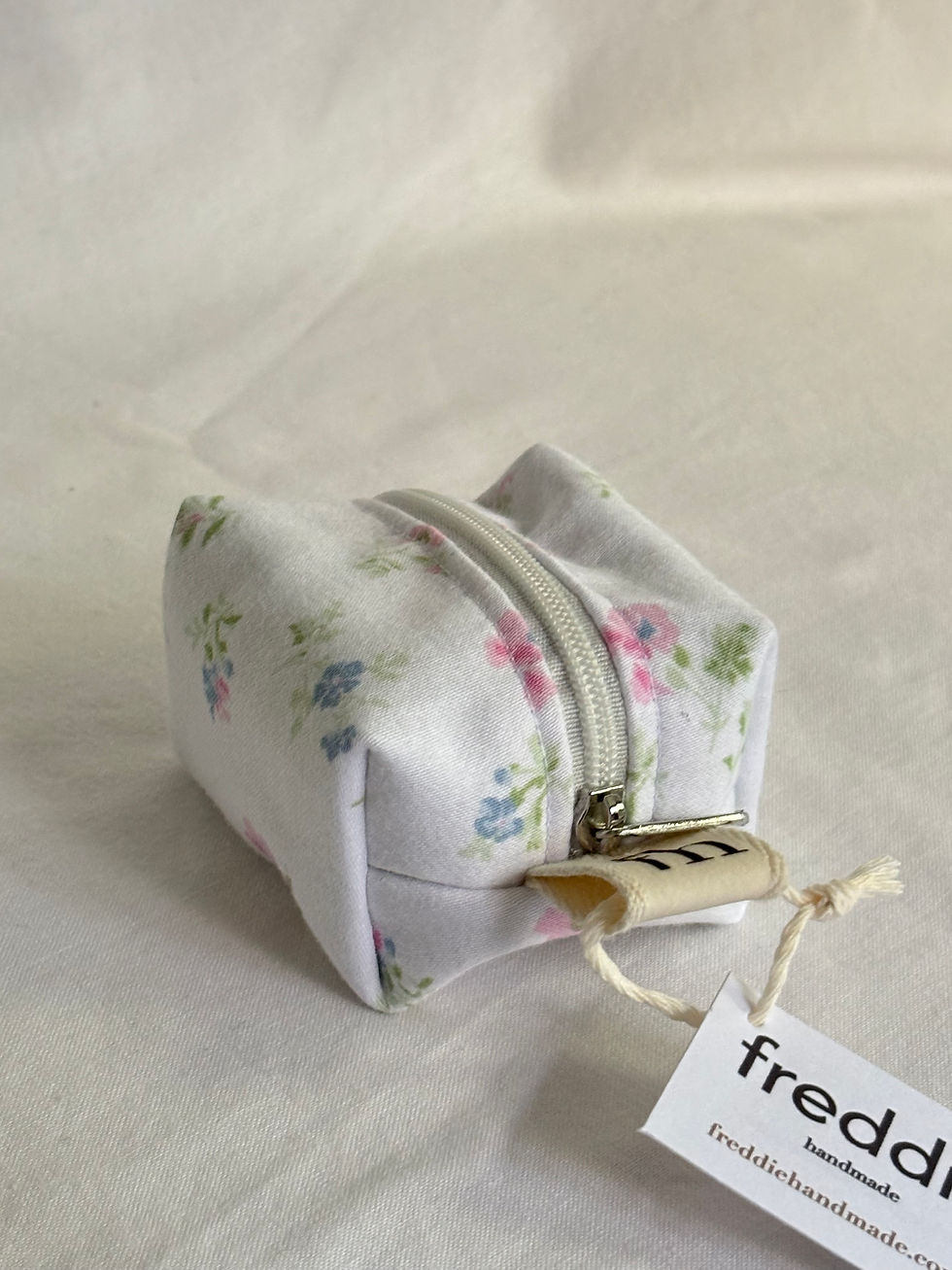 Thumbnail: mini white floral handmade bag