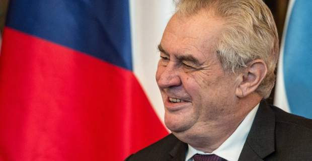 Οργανωμένη εισβολή η... προσφυγική κρίση, λέει ο Τσέχος πρόεδρος