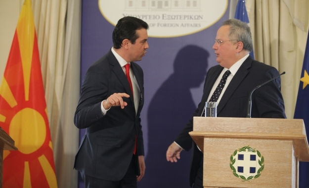 Μακεδονικό: Που το πάει η κυβέρνηση;        Η «αφυδάτωση» του Σκοπιανού και η αφωνία της Αθήνας