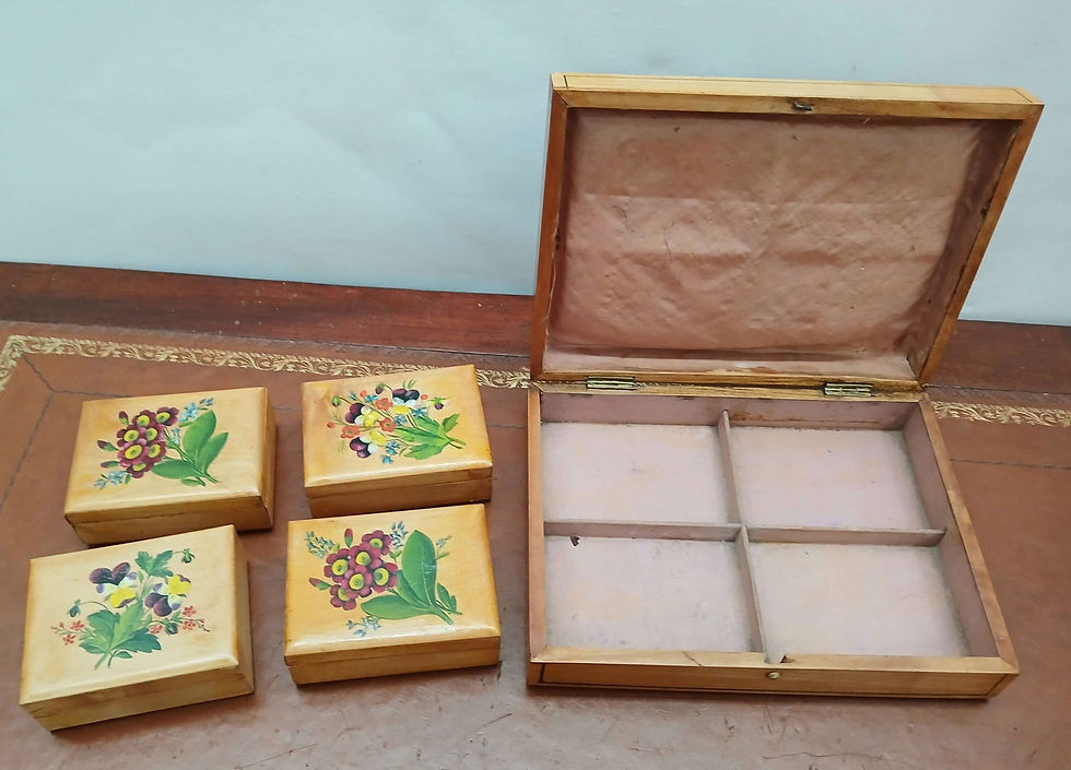 Thumbnail: Coffret, quadrille de Spa